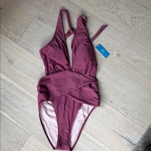 NWT CUPSHE One-Piece Swimsuit in Mauve Pink